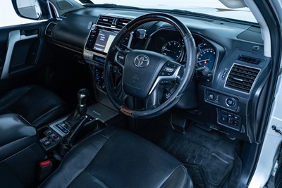 2017 Toyota Landcruiser Prado - Thumbnail
