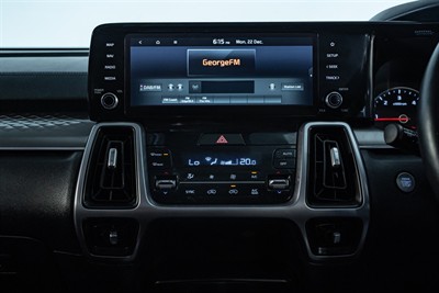 2022 Kia Sorento - Thumbnail