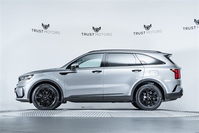 2022 Kia Sorento - Thumbnail