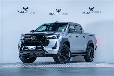 2020 Toyota Hilux - Thumbnail