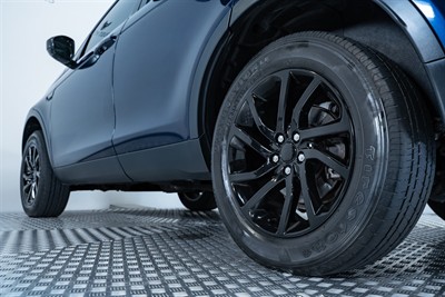2019 Land Rover Discovery Sport - Thumbnail