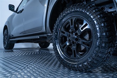 2021 Nissan Navara - Thumbnail