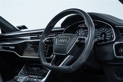 2021 Audi RS6 - Thumbnail