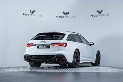 2021 Audi RS6 - Thumbnail