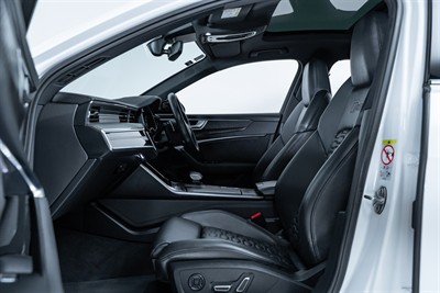 2021 Audi RS6 - Thumbnail