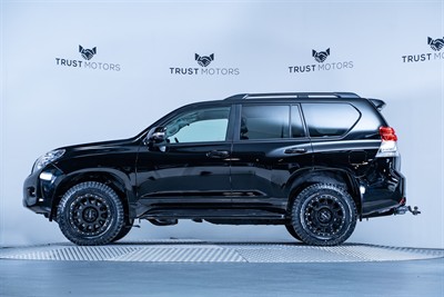2011 Toyota Landcruiser Prado - Thumbnail