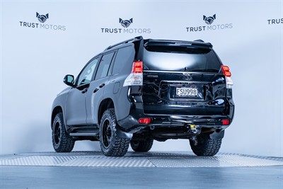 2011 Toyota Landcruiser Prado - Thumbnail