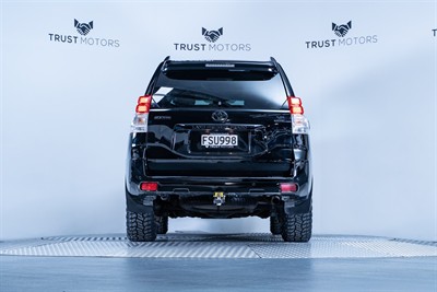 2011 Toyota Landcruiser Prado - Thumbnail