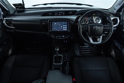 2021 Toyota Hilux - Thumbnail