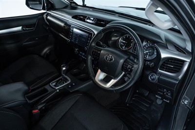 2021 Toyota Hilux - Thumbnail