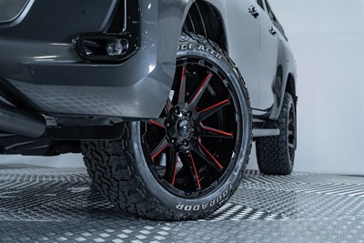 2021 Toyota Hilux - Thumbnail