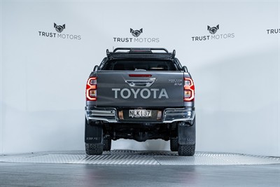 2021 Toyota Hilux - Thumbnail