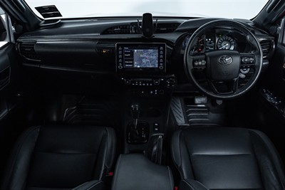 2021 Toyota Hilux - Thumbnail