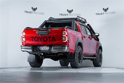 2021 Toyota Hilux - Thumbnail