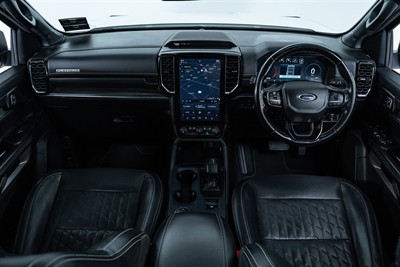 2023 Ford Everest - Thumbnail