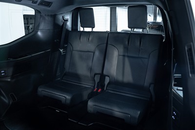 2022 Toyota Landcruiser - Thumbnail