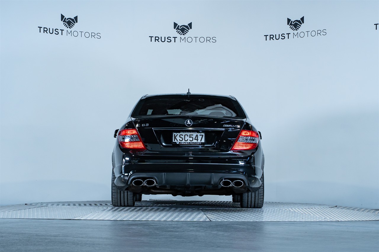 2010 Mercedes-Benz C 63