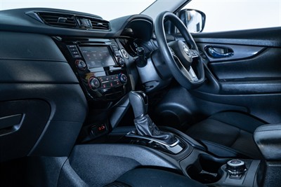 2021 Nissan X-Trail - Thumbnail
