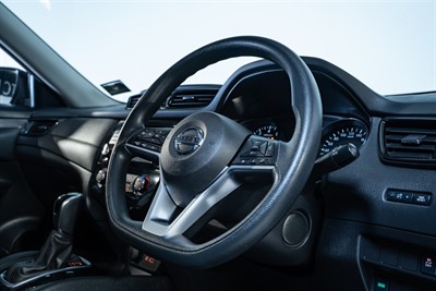 2021 Nissan X-Trail - Thumbnail
