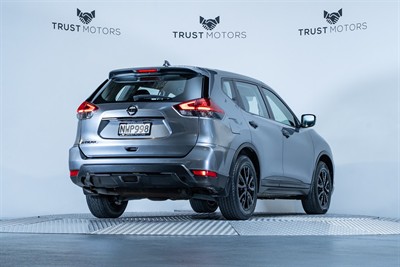 2021 Nissan X-Trail - Thumbnail