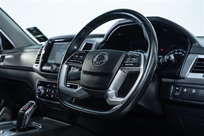 2022 Ssangyong Rexton - Thumbnail
