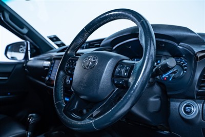 2024 Toyota Hilux - Thumbnail
