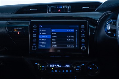 2024 Toyota Hilux - Thumbnail