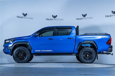 2024 Toyota Hilux - Thumbnail