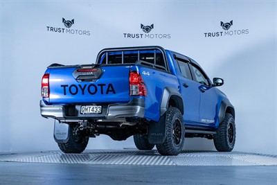 2024 Toyota Hilux - Thumbnail