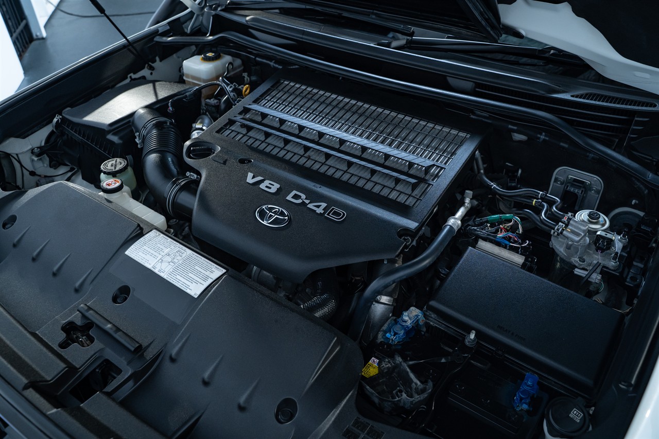 2020 Toyota Landcruiser
