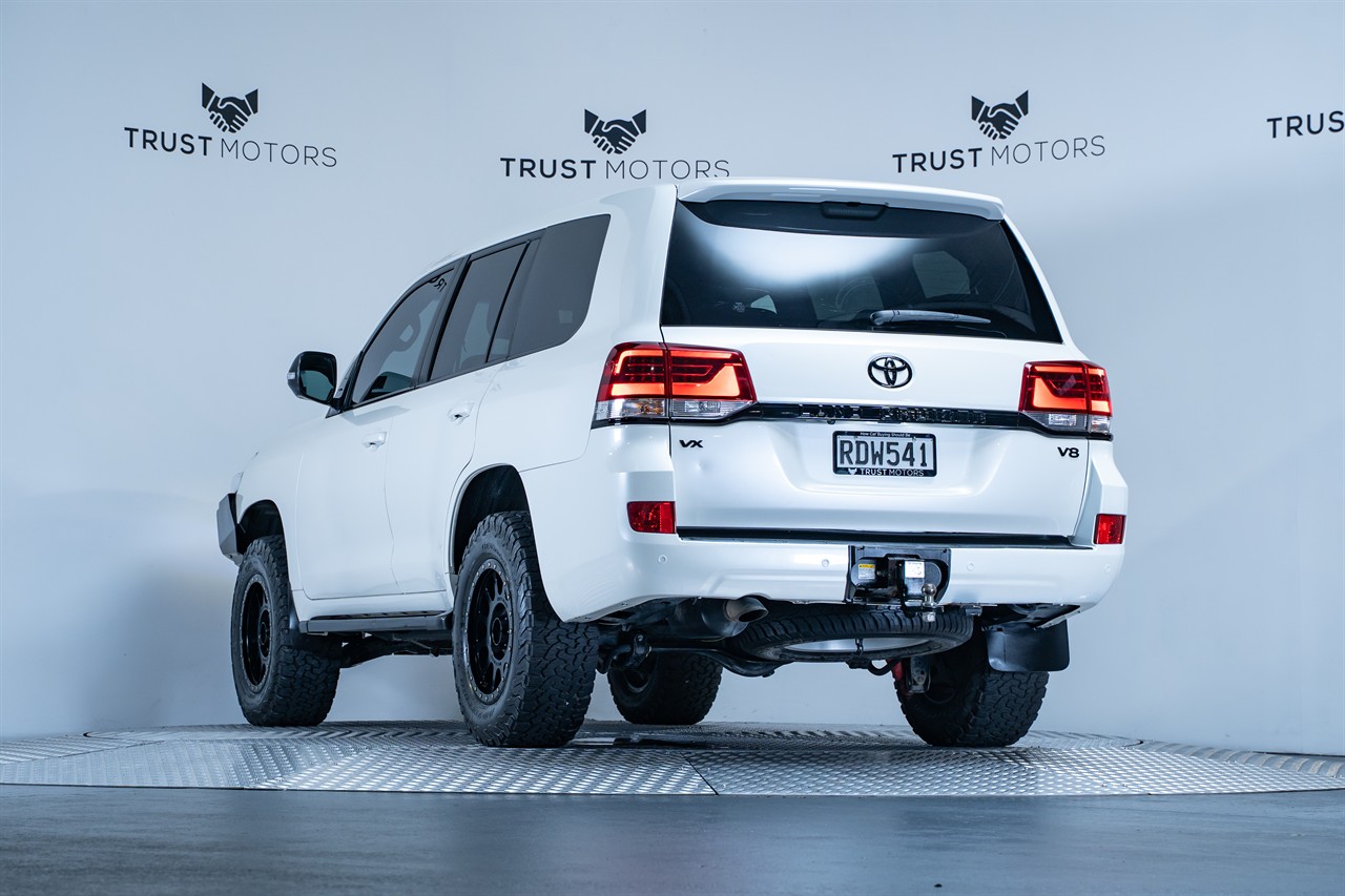 2020 Toyota Landcruiser