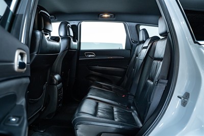 2016 Jeep Grand Cherokee - Thumbnail