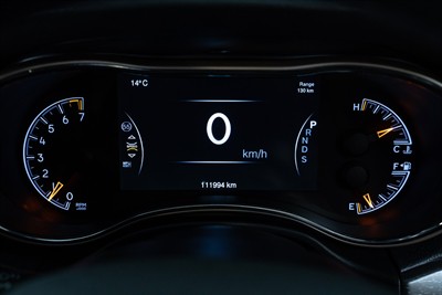 2016 Jeep Grand Cherokee - Thumbnail