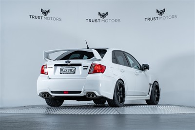 2010 Subaru Impreza - Thumbnail