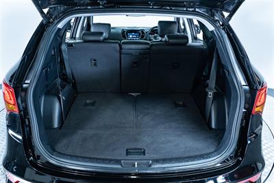 2016 Hyundai Santa Fe - Thumbnail