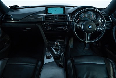 2016 BMW M4 - Thumbnail