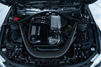 2016 BMW M4 - Thumbnail