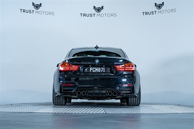 2016 BMW M4 - Thumbnail