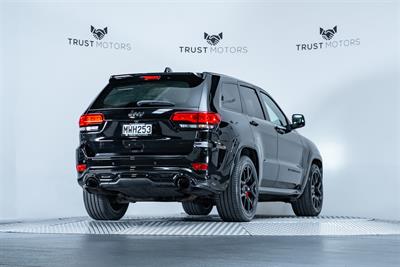 2020 Jeep Grand Cherokee - Thumbnail