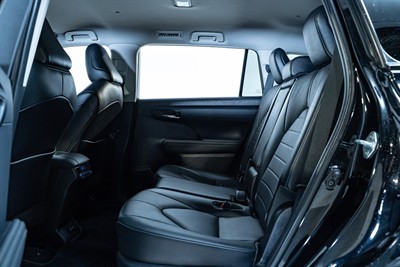 2021 Toyota Highlander - Thumbnail