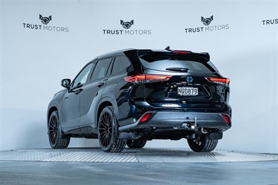 2021 Toyota Highlander - Thumbnail