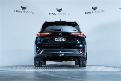 2021 Toyota Highlander - Thumbnail