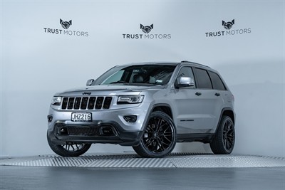2015 Jeep Grand Cherokee - Thumbnail