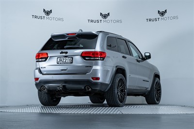 2015 Jeep Grand Cherokee - Thumbnail