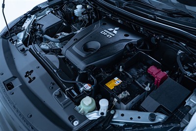 2023 Mitsubishi Pajero Sport - Thumbnail