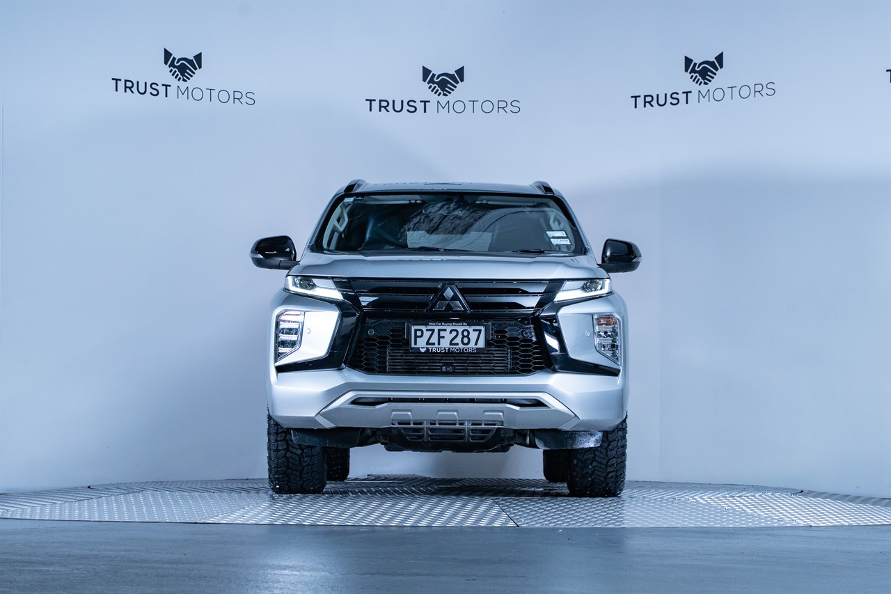 2023 Mitsubishi Pajero Sport