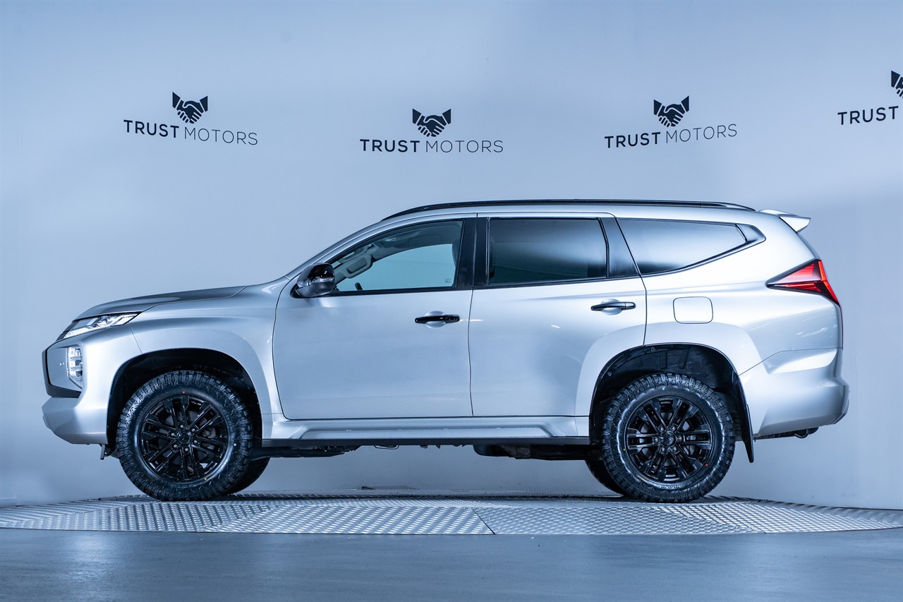 2023 Mitsubishi Pajero Sport