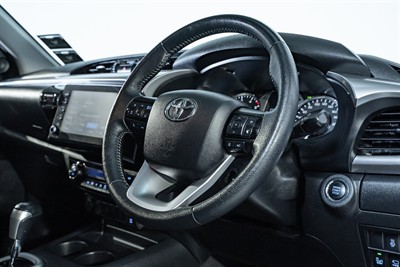 2024 Toyota Hilux - Thumbnail