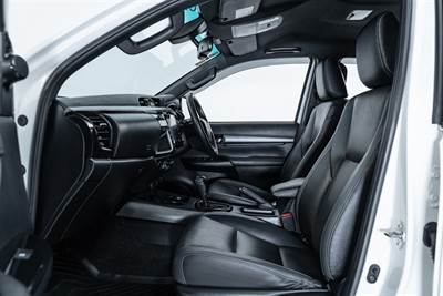 2021 Toyota Hilux - Thumbnail