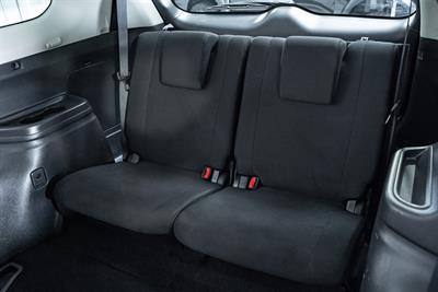 2020 Mitsubishi Outlander - Thumbnail